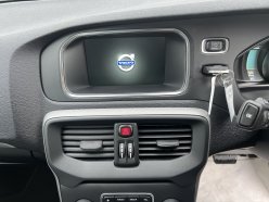 VOLVO V40 T3 2015