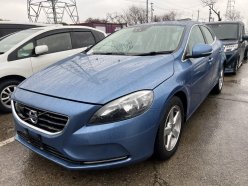 VOLVO V40 T3 2015