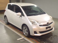 TOYOTA RACTIS G 4WD 2010
