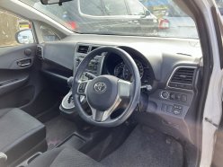 TOYOTA RACTIS G 4WD 2010