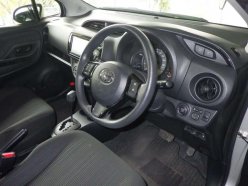 TOYOTA VITZ F 4WD 2018
