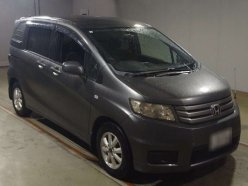 HONDA FREED SPIKE G 2010