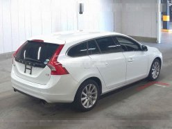 VOLVO V60 SE 2016