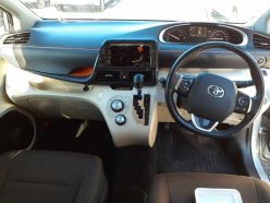 TOYOTA SIENTA G 2015