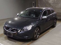 VOLVO V60 R Design 2012