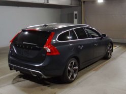 VOLVO V60 R Design 2012