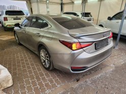 LEXUS ES300H  2020