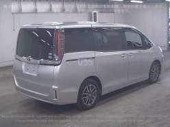 TOYOTA NOAH 2.0 X 2018