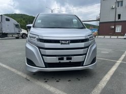 TOYOTA NOAH 2.0 X 2018