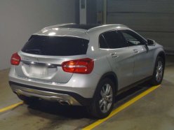 MERCEDES BENZ GLA  2015