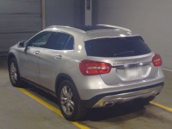 MERCEDES BENZ GLA  2015