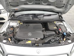 MERCEDES BENZ GLA  2015
