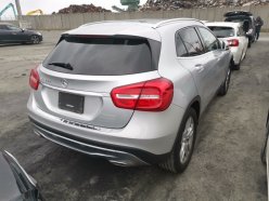 MERCEDES BENZ GLA  2015