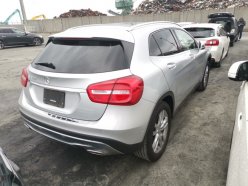 MERCEDES BENZ GLA  2015