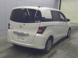 HONDA FREED SPIKE G Just Selection 2011