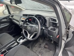 HONDA FIT 13G F Package 2013