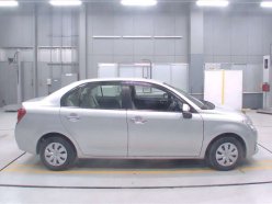 TOYOTA COROLLA AXIO 1.3X G Edition 2013