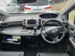 HONDA FREED SPIKE G Just Selection 2011