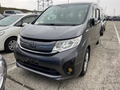 HONDA STEPWGN 4WD G 7seats 2015