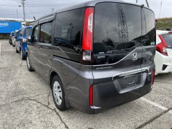 HONDA STEPWGN 4WD G 7seats 2015