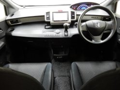 HONDA FREED SPIKE G Just Selection 2010