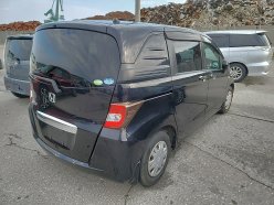 HONDA FREED SPIKE G Just Selection 2010