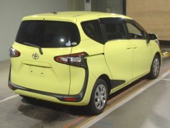 TOYOTA SIENTA X 2015