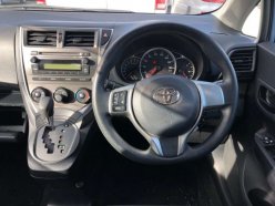 TOYOTA RACTIS X 2011