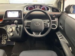 TOYOTA SIENTA G 4WD 2015