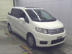 HONDA FREED SPIKE G Just Selection 2011