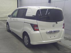 HONDA FREED SPIKE G Just Selection 2011