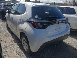 TOYOTA YARIS X 2020