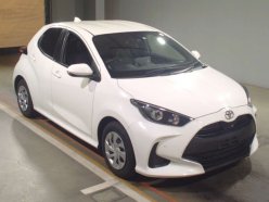 TOYOTA YARIS X 2020