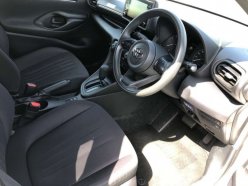 TOYOTA YARIS X 2020