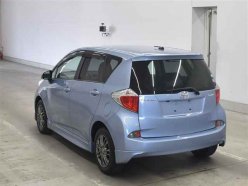 TOYOTA RACTIS  2010