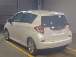 SUBARU TREZIA 1.5i-S 4WD 2011