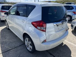 SUBARU TREZIA 1.5i-S 4WD 2011