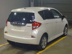 SUBARU TREZIA 1.5i-S 4WD 2011