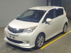 SUBARU TREZIA 1.5i-S 4WD 2011