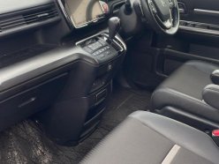 HONDA STEPWGN COOL SPIRIT HONDA SENSING 2018