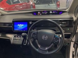 HONDA STEPWGN COOL SPIRIT HONDA SENSING 2018