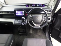 HONDA STEPWGN 7seats 2015