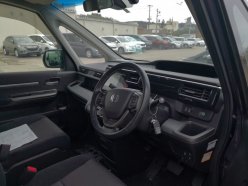 HONDA STEPWGN 7seats 2015