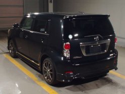 TOYOTA COROLLA RUMION  2010