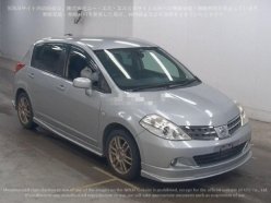 NISSAN TIIDA  2011
