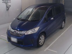 HONDA FREED G Premium Edition 2015