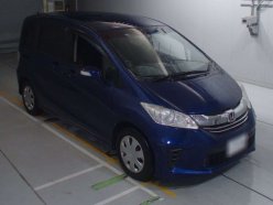 HONDA FREED G Premium Edition 2015