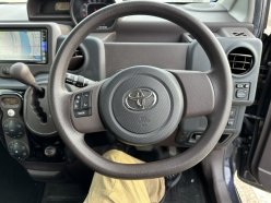 TOYOTA SPADE F 2013