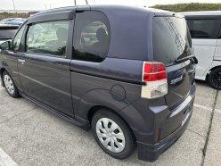 TOYOTA SPADE F 2013