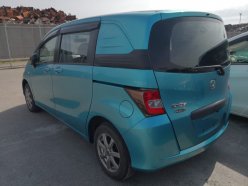 HONDA FREED SPIKE 4WD C 2010